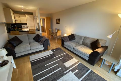 2 bedroom flat to rent, Whitehall Quay, Leeds, West Yorkshire, UK, LS1