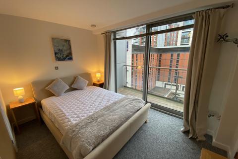 2 bedroom flat to rent, Whitehall Quay, Leeds, West Yorkshire, UK, LS1