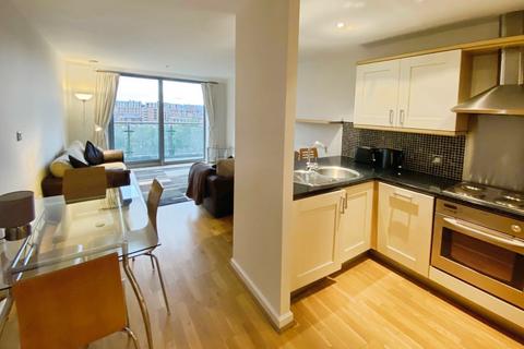 2 bedroom flat to rent, Whitehall Quay, Leeds, West Yorkshire, LS1
