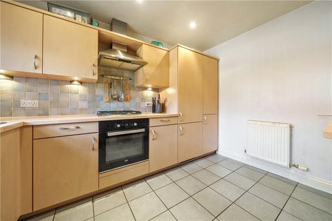 3 bedroom semi-detached house for sale - Fleet, Hampshire GU51
