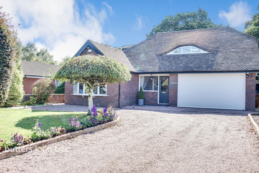 Pit Lane, Hough 3 bed detached house for sale £550,000