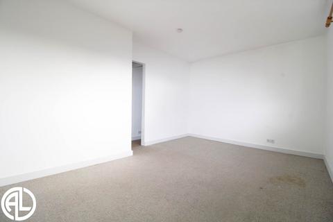 Studio for sale, Pixmore Avenue, Letchworth Garden City, SG6 1QX