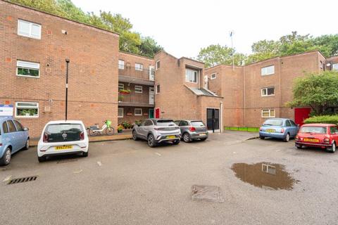 34 Garrick Close, London, W5 1AS