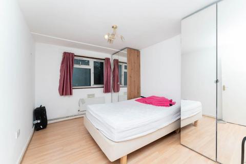 34 Garrick Close, London, W5 1AS