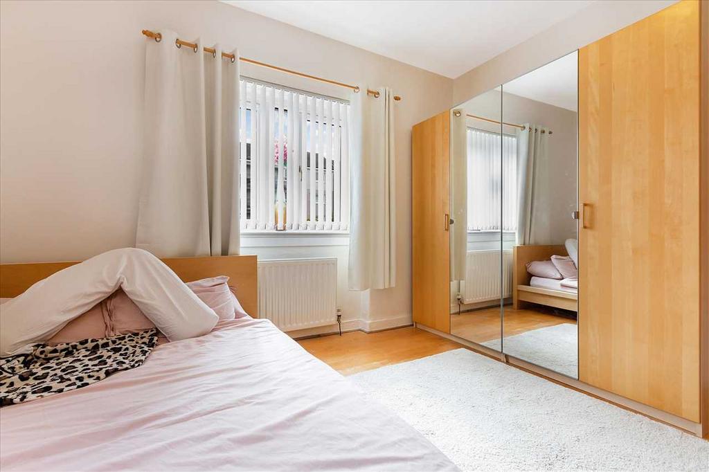 Bedroom One (2)