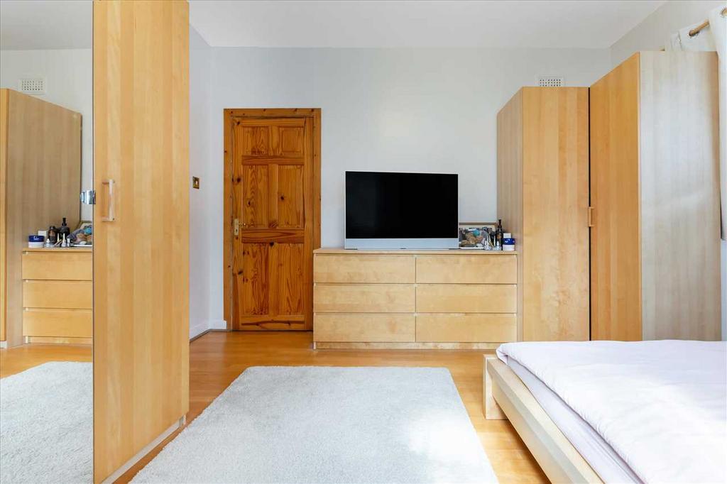Bedroom One (3)