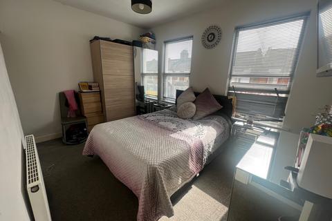 21 King Edwards Road, Enfield, EN3 7DA