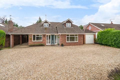 120 Downs Road, South Wonston, Winchester, SO21 3EW