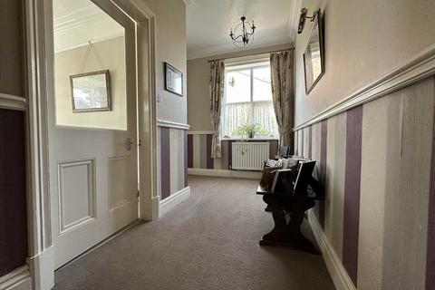 5 bedroom house for sale, Scarborough Road, Filey