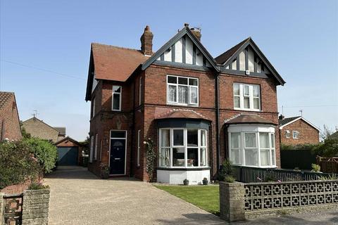 5 bedroom house for sale, Scarborough Road, Filey