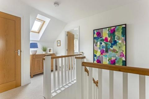 8 Hamilton Close, Mickleton, Chipping Campden, GL55 6RE