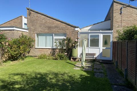 2 bedroom bungalow for sale, Mallard Crescent, Pagham, Bognor Regis, West Sussex PO21