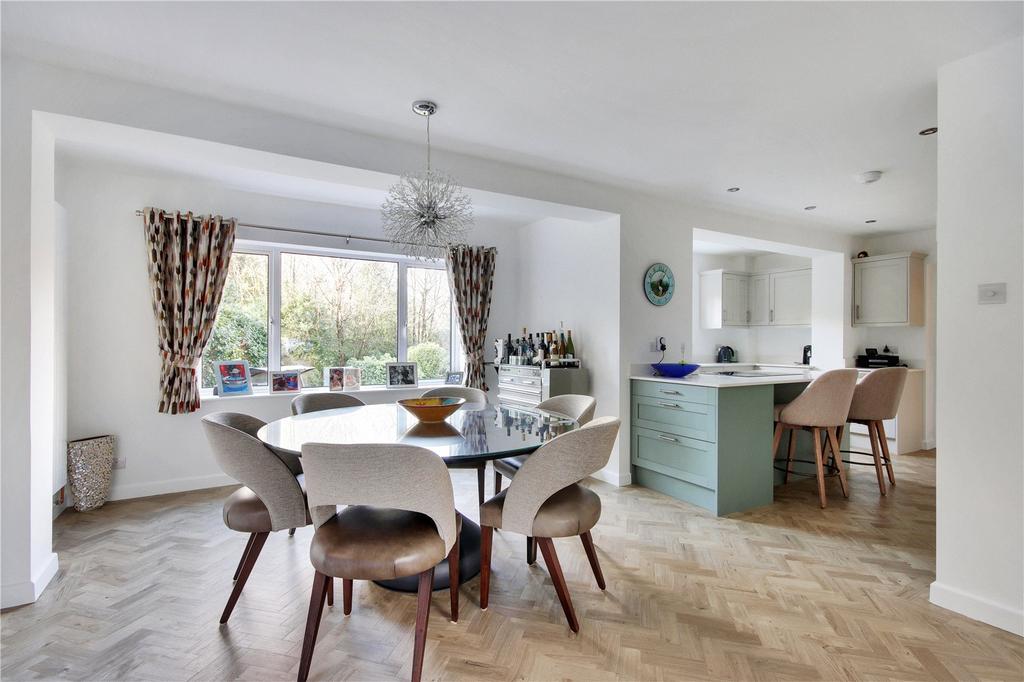 Kitchen/Dining Rm