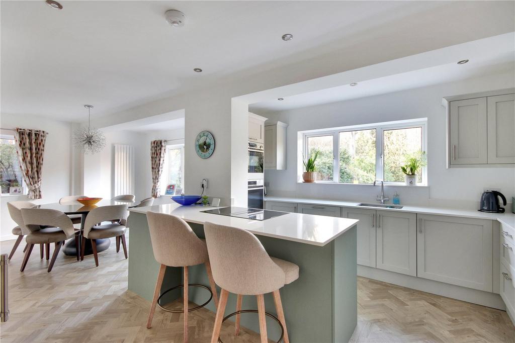 Kitchen/Dining Rm