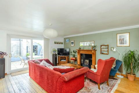 26 Figgate Street, Edinburgh, EH15 1HL