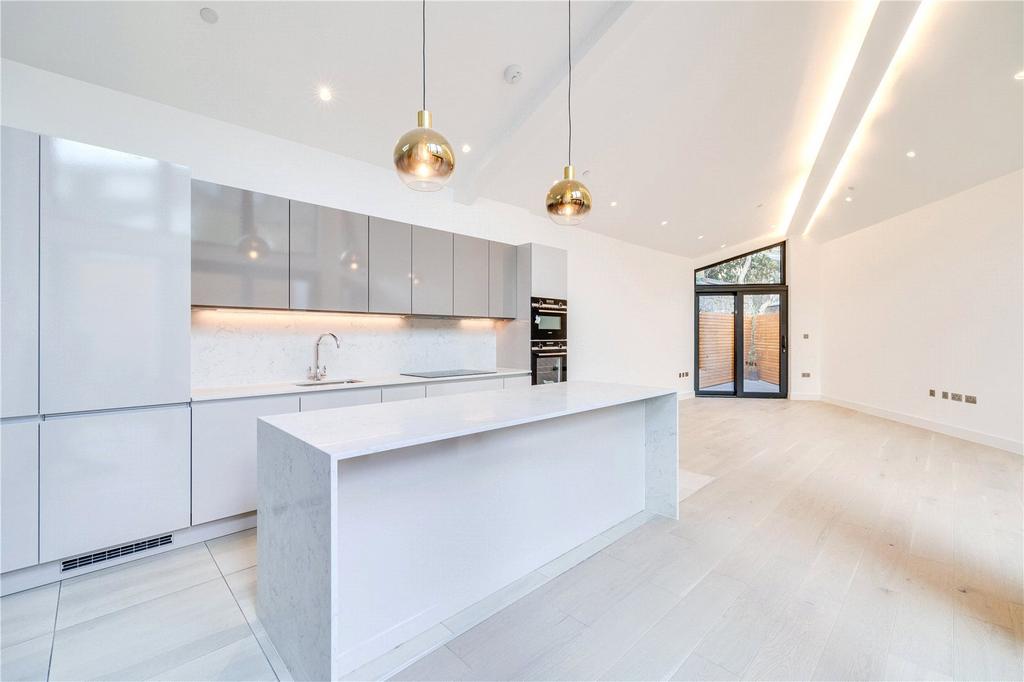 House in London - View 3