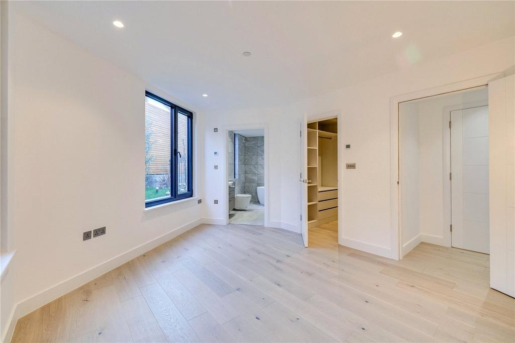 House in London - View 4