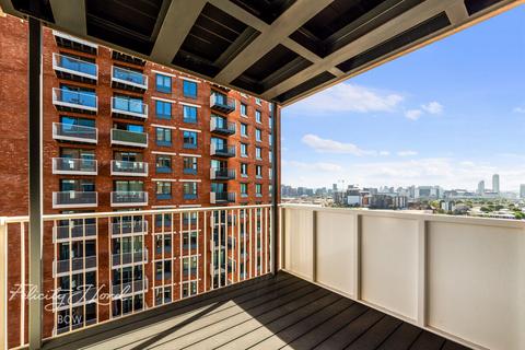 3 bedroom apartment for sale, Three Waters, Bow Creek, London, E3
