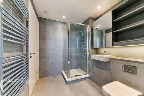 1 bedroom apartment for sale, Bow Creek, London, E3
