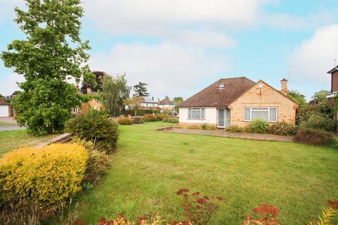 2 bedroom detached bungalow for sale, Walker Road, Maidenhead