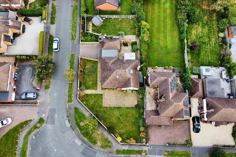 2 bedroom detached bungalow for sale, Walker Road, Maidenhead