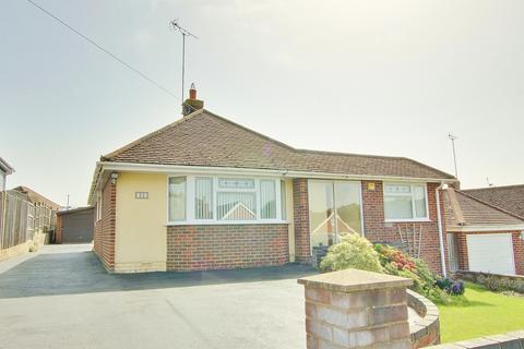2 bedroom detached bungalow for sale - Hollybank Road, Hythe