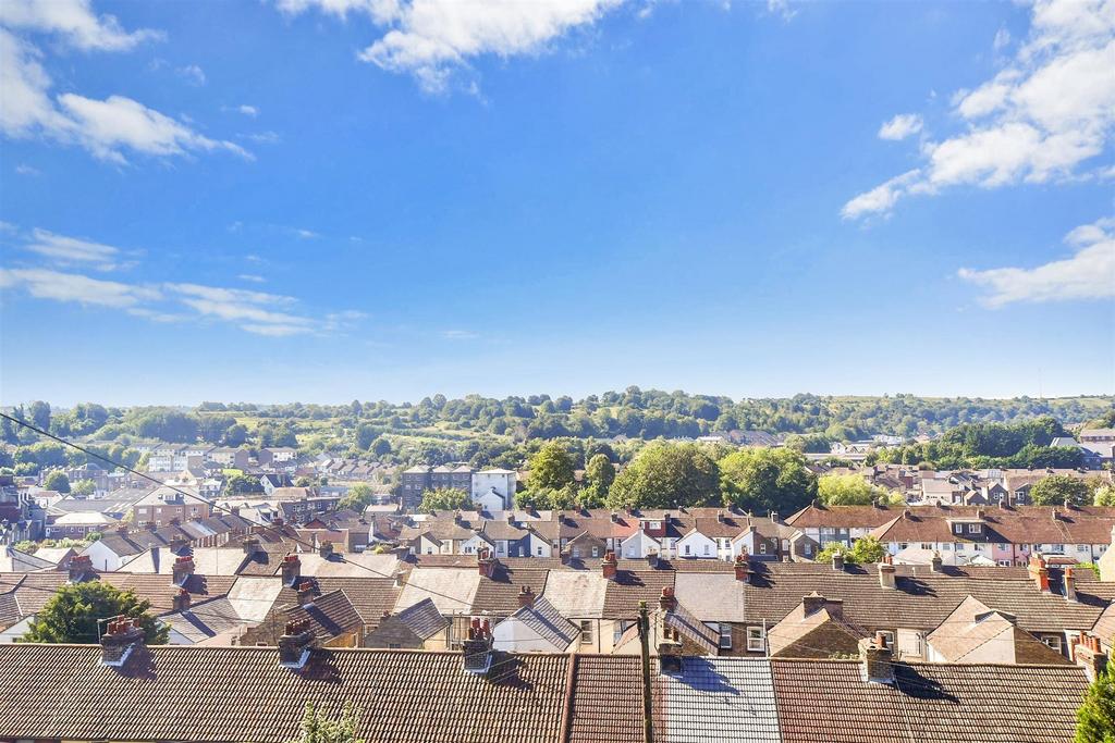 Heathfield Avenue, Dover, Kent 3 bed terraced house for sale £210,000