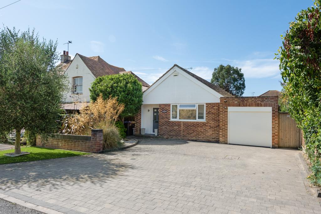 Lismore Road, Herne Bay 2 bed detached bungalow for sale £425,000