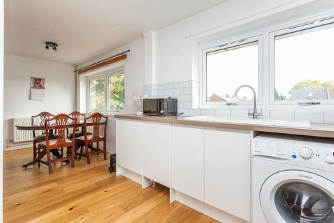 13 Foxdown Close, Canterbury, CT2 7RR
