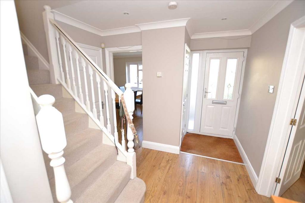 Spacious entrance