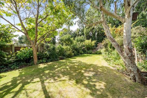7 Warren Avenue, Bromley, BR1 4BP