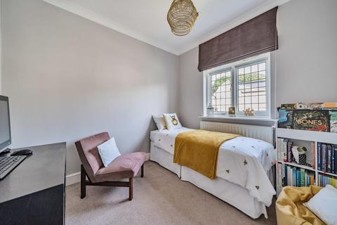 7 Warren Avenue, Bromley, BR1 4BP