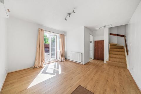 22 Haygreen Close, Kingston Upon Thames, KT2 7TS