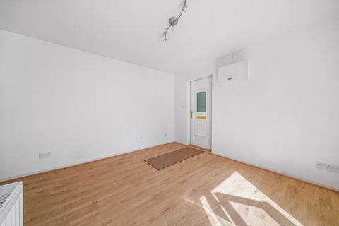 22 Haygreen Close, Kingston Upon Thames, KT2 7TS