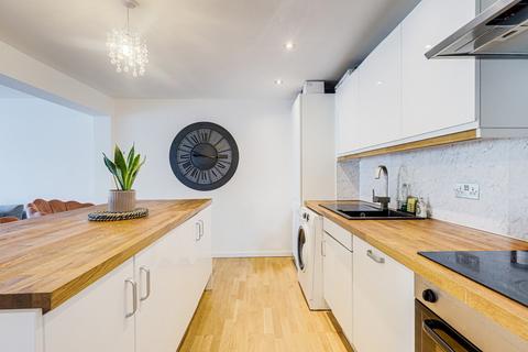 1 bedroom apartment for sale, Cricketfield Grove, Leigh-on-sea, SS9