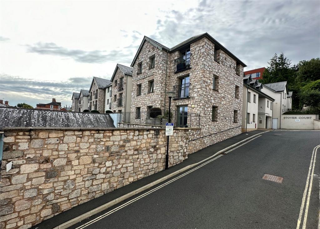 Stover Court East Street Newton Abbot 1 bed flat for sale £170,000