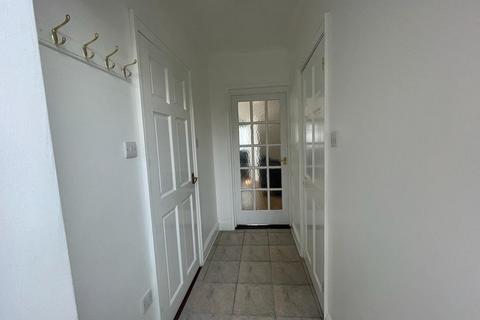 1 bedroom flat to rent, Featherby Road, ME8 6BB