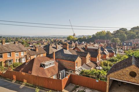 Highview Latimer Road, Godalming, GU7 1BW