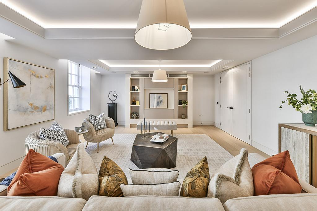 10,19 Bolsover St 7.jpg