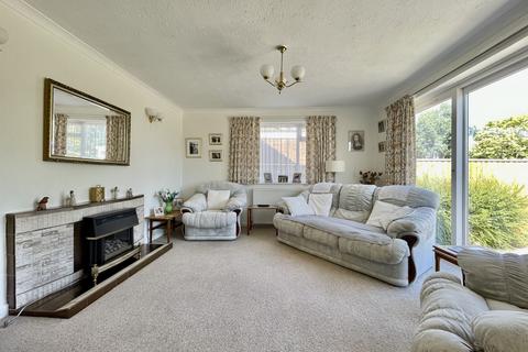 11 Chapel Road, Exeter, EX2 8TB