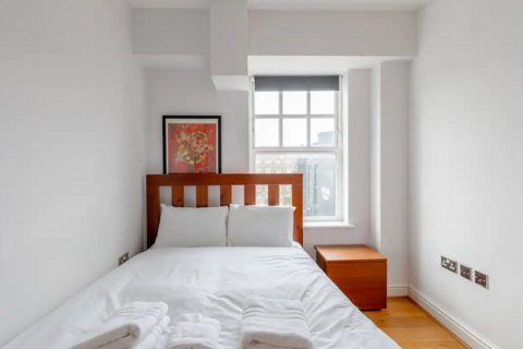 2 bedroom apartment to rent, Hackney Road, London, E2