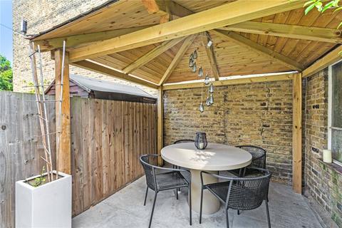 31 Trinity Road, London, SW19 8QS