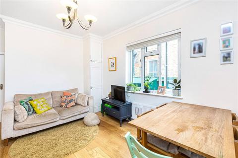 31 Trinity Road, London, SW19 8QS