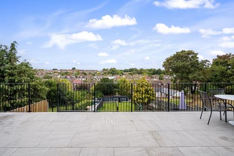 317 Wrotham Road, Istead Rise, Gravesend, DA13 9JH