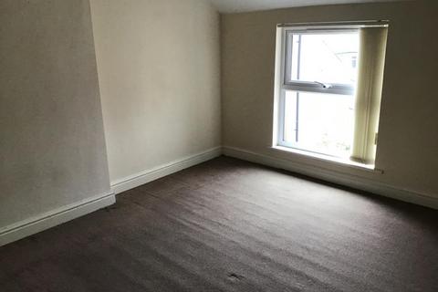 2 bedroom flat to rent, Regent Road, Morecambe