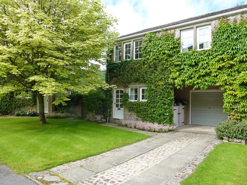 Buckden, Skipton, BD23 2 bed cottage £950 pcm (£219 pw)