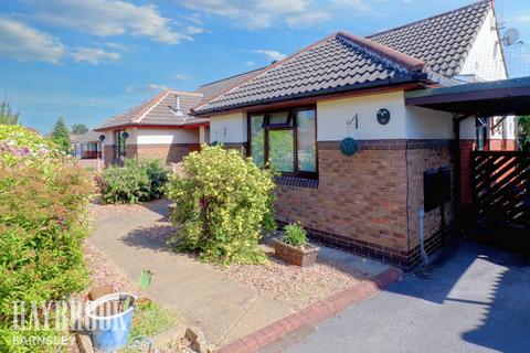 16 Chilwell Close, Barnsley, S71 3NZ