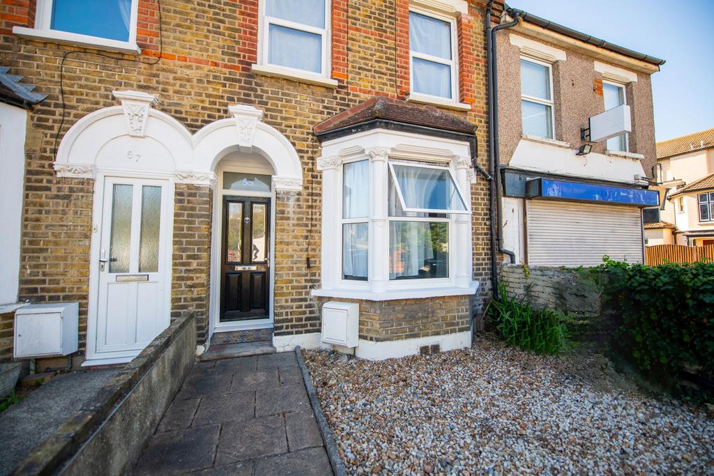 Whitehill Road, Gravesend, DA12 2 bed terraced house for sale £300,000