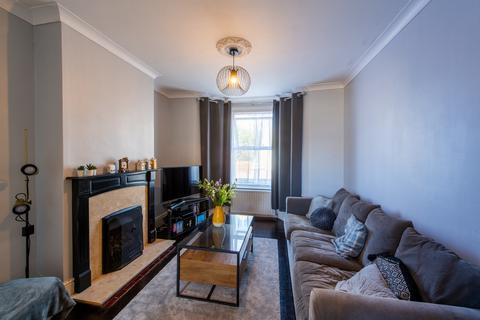 55 Whitehill Road, Gravesend, DA12 5PF