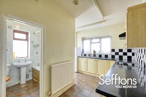 3 bedroom semi-detached bungalow for sale - South Hill Road, Norwich, NR7 0PG.